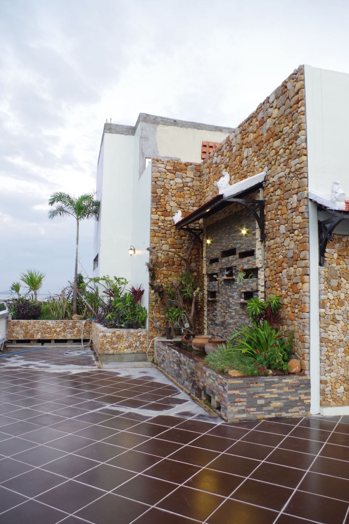 Ocean Breeze Hotel And Sky Bar Kep Exterior foto