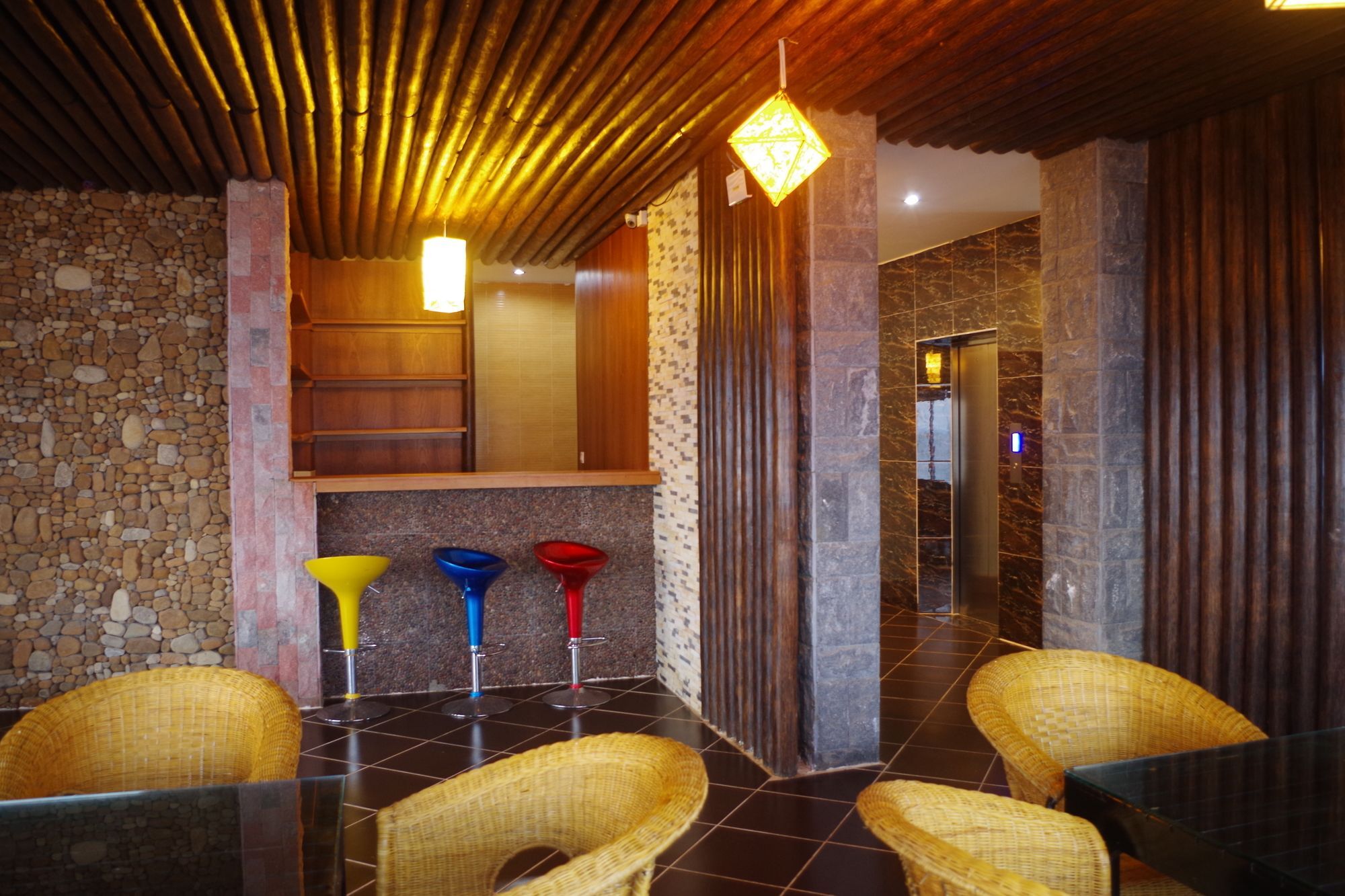 Ocean Breeze Hotel And Sky Bar Kep Exterior foto