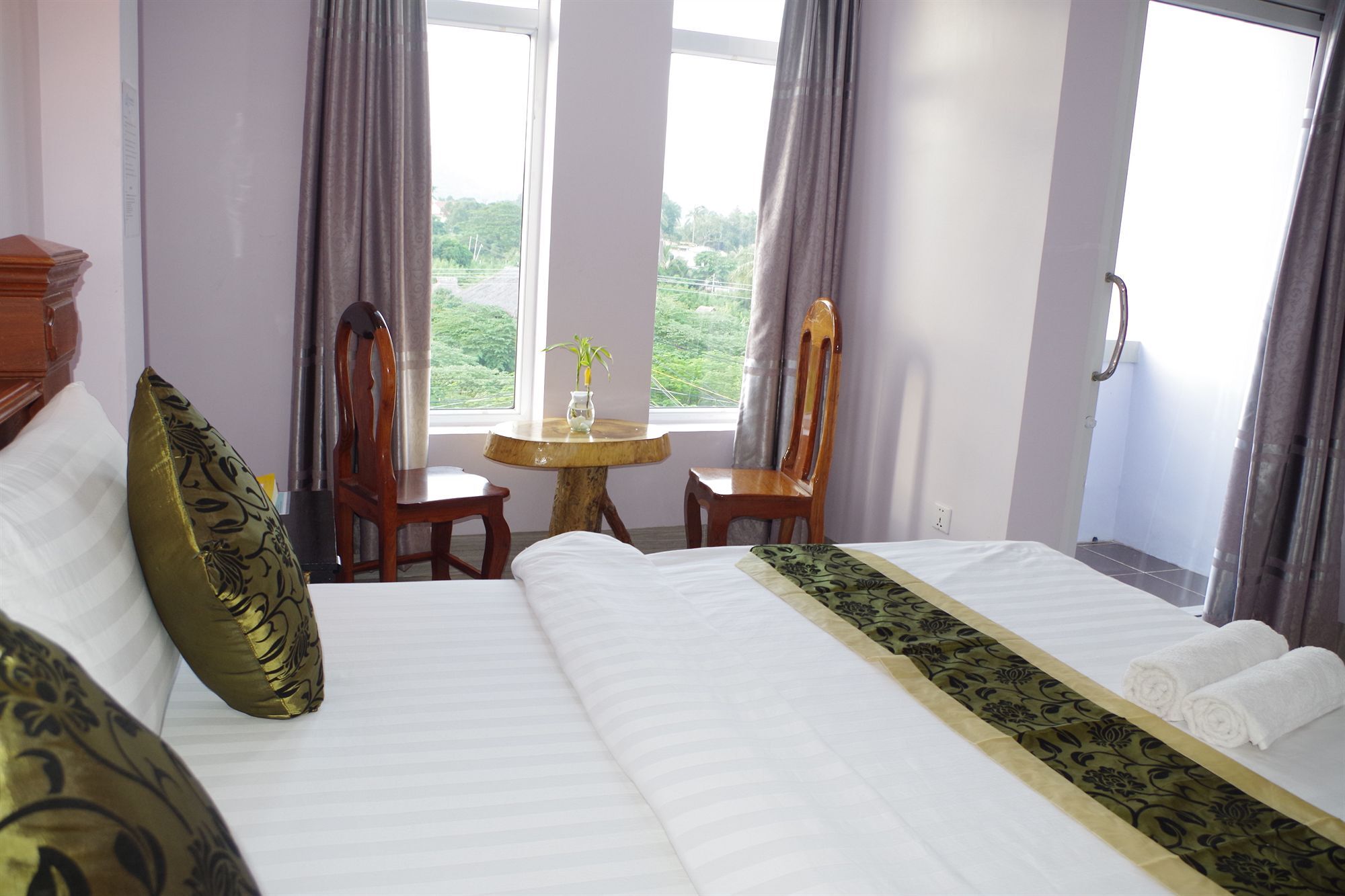 Ocean Breeze Hotel And Sky Bar Kep Exterior foto