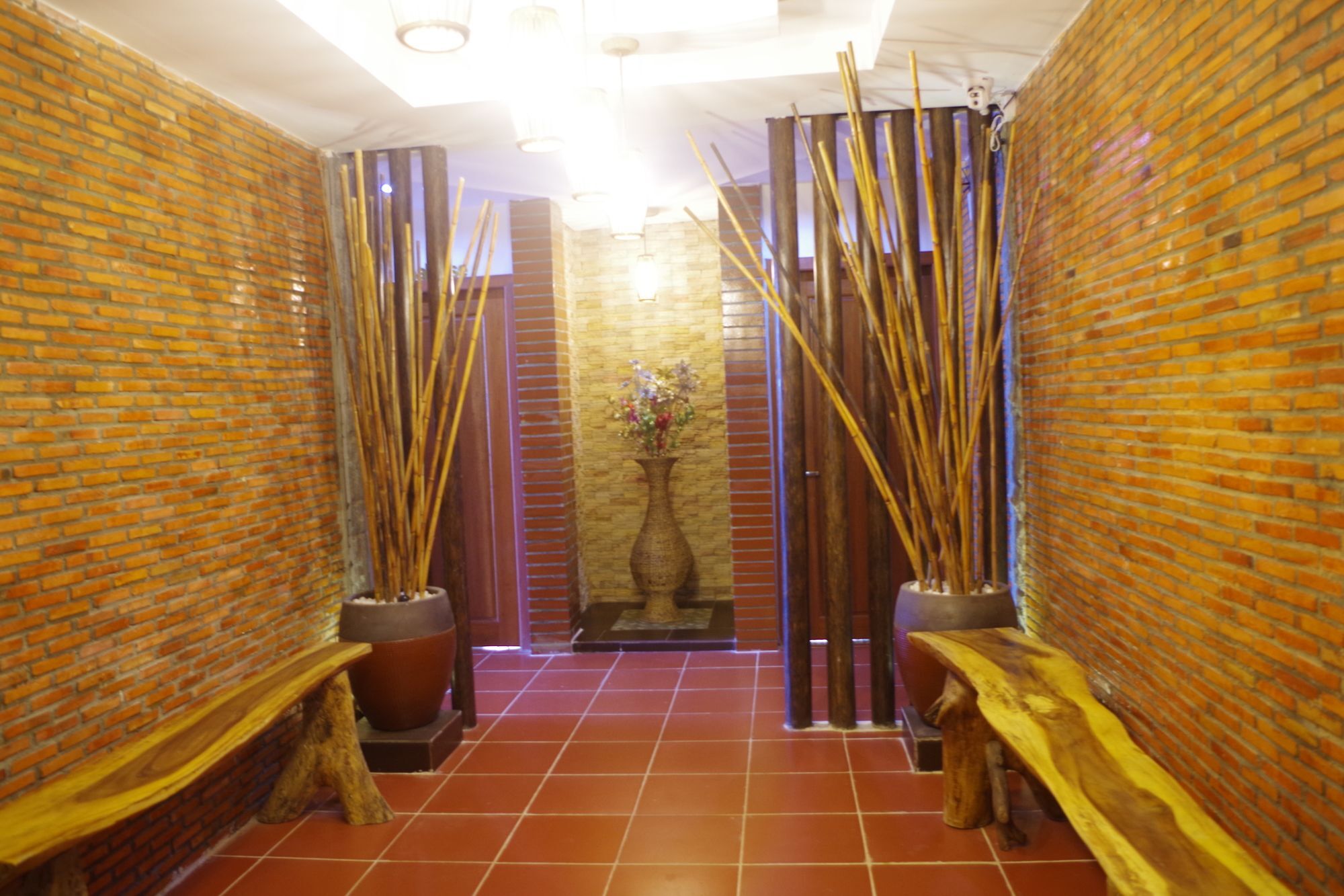 Ocean Breeze Hotel And Sky Bar Kep Exterior foto